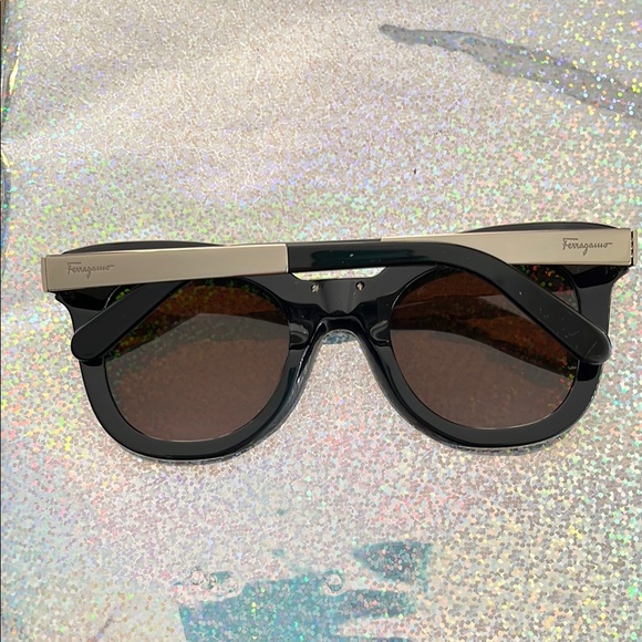 Salvatore Ferragamo Black and Gold Oversized Sunglasses - Picture 8 of 10